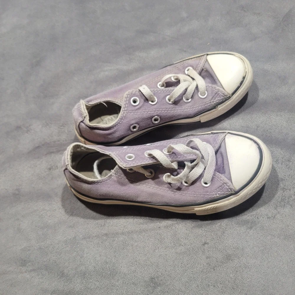 Converse Chuck Taylor All Star Low Top Purple Canvas‎ Junior Kids Shoes Size 12